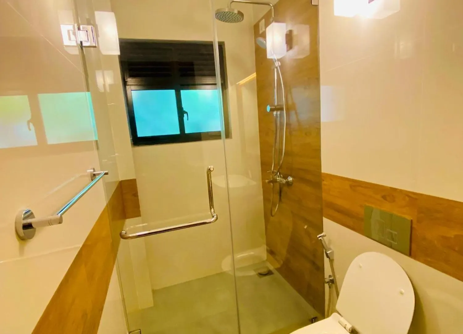 'Kandy Lake Round Apartment