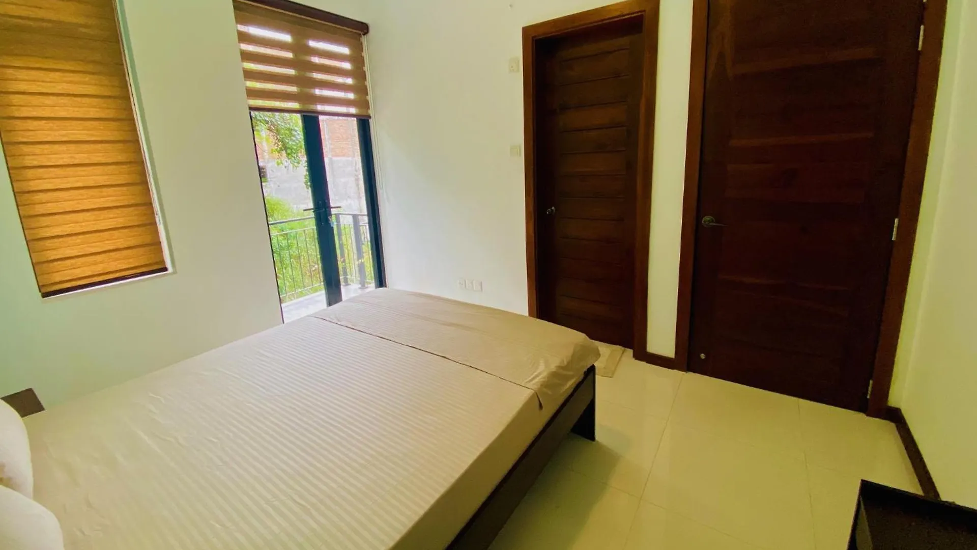 'Kandy Lake Round Apartment